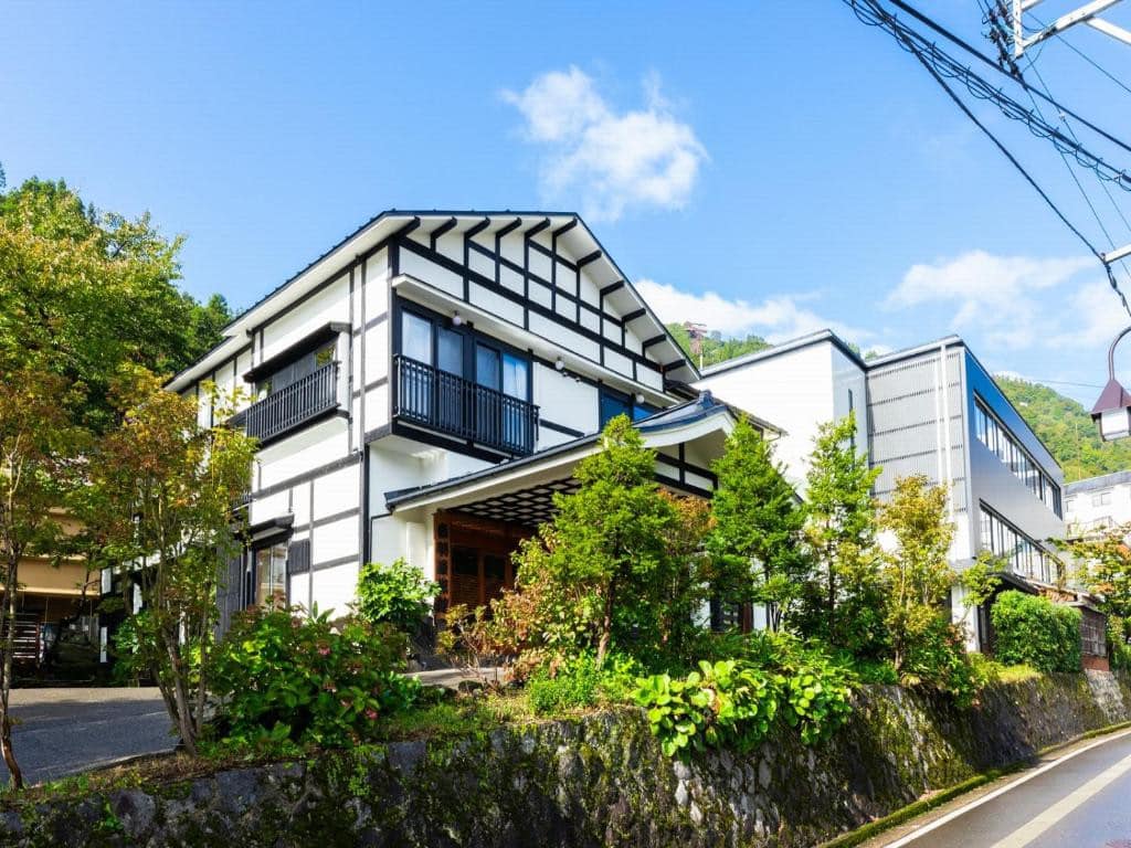 音羽屋旅館（音羽屋旅館）