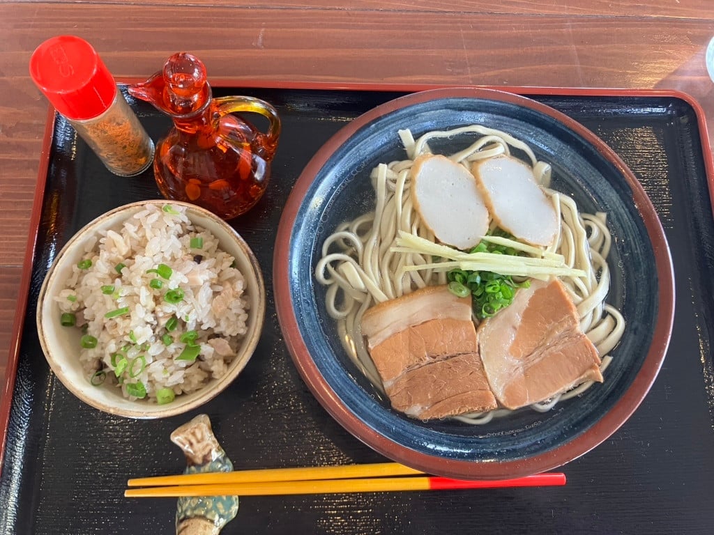 手擀鰹魚高湯麵