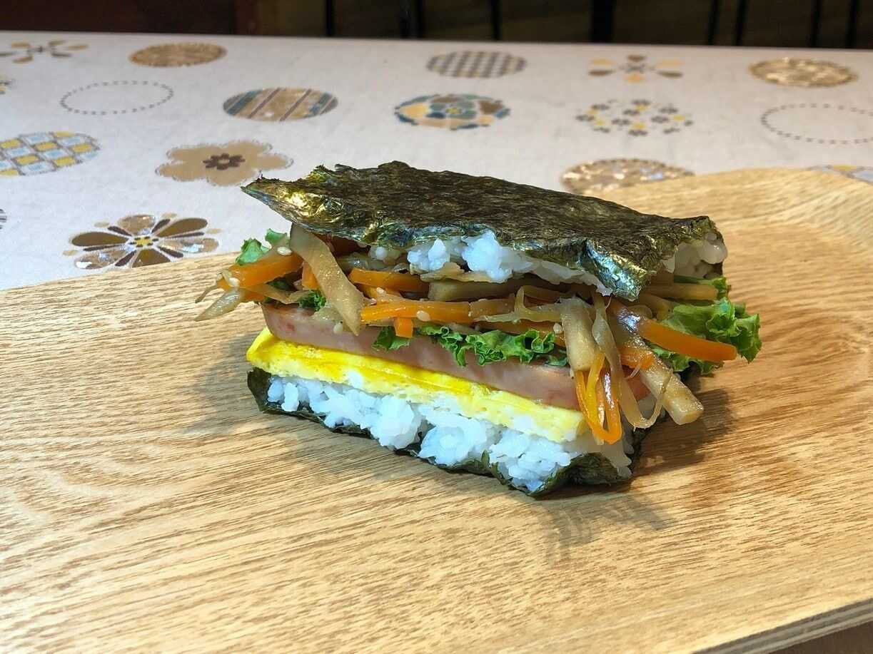 海葡萄豬肉蛋飯糰