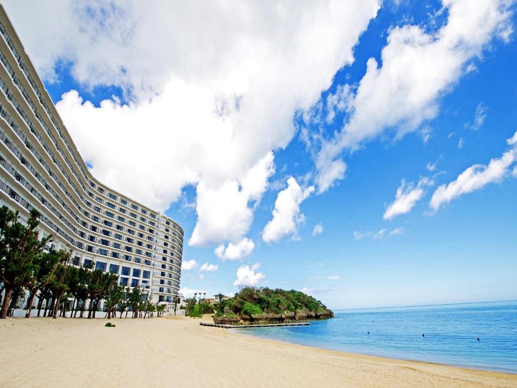 Hotel Monterey Okinawa Spa & Resort