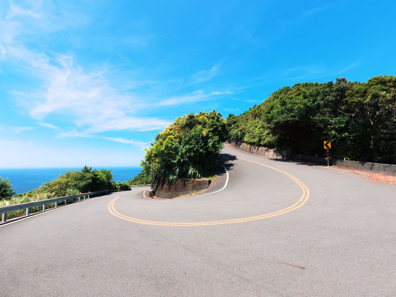 自駕前往：國道378號海岸公路與停車現實