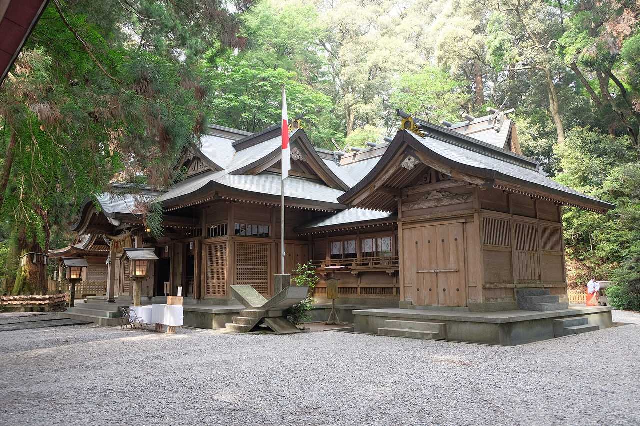 高千穗神社:夜神樂與神話小鎮的中心