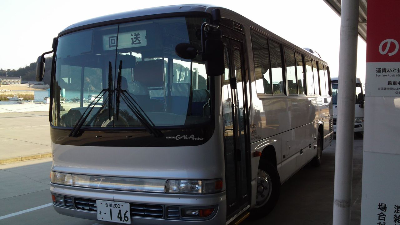 町營巴士與倍樂生免費接駁車:不騎車的替代方案