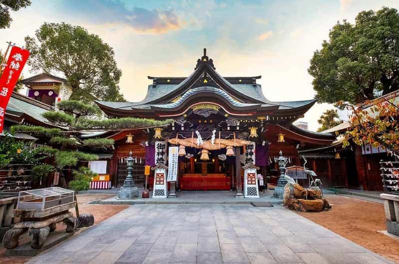 Kushida-Jinja Shrine, Fukuoka - Book Tickets & Tours | GetYourGuide