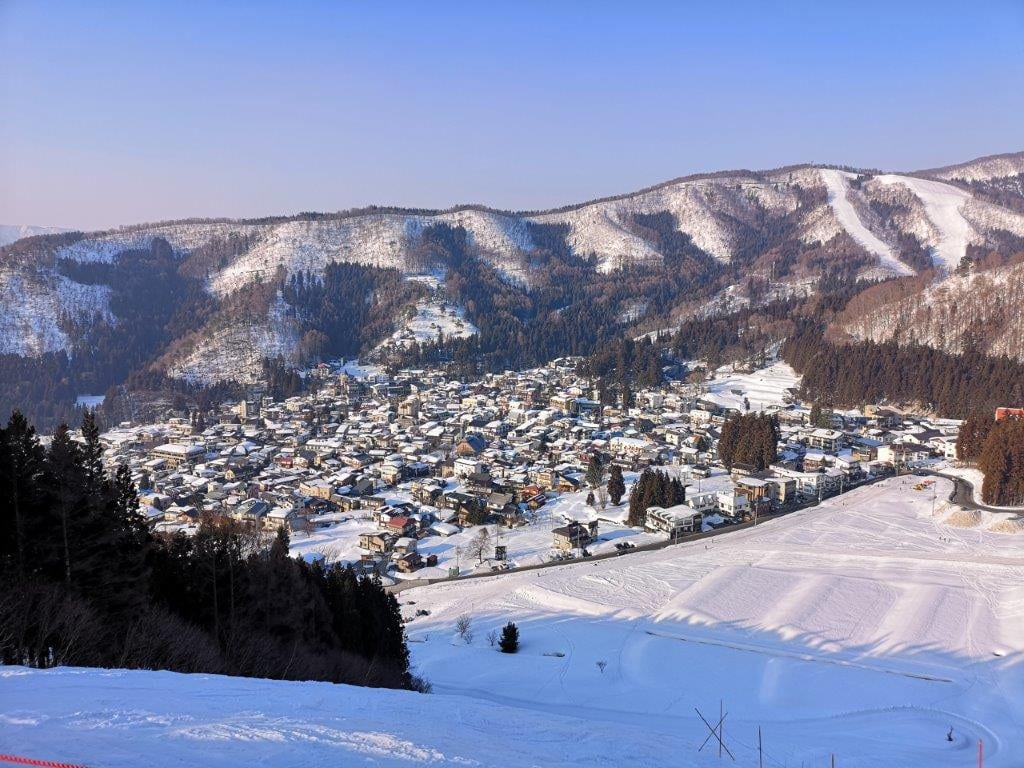 Skiing in Nagano: Nozawa Onsen (600m-1600m) – Hiking Around Tokyo