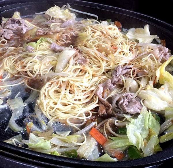 炒拉麵（焼きラーメン）