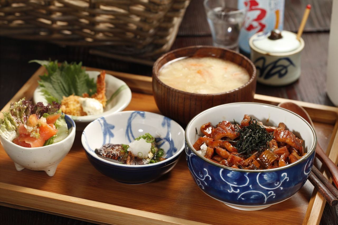 清水食事処