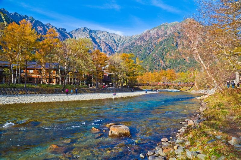 上高地河童橋與穗高連峰