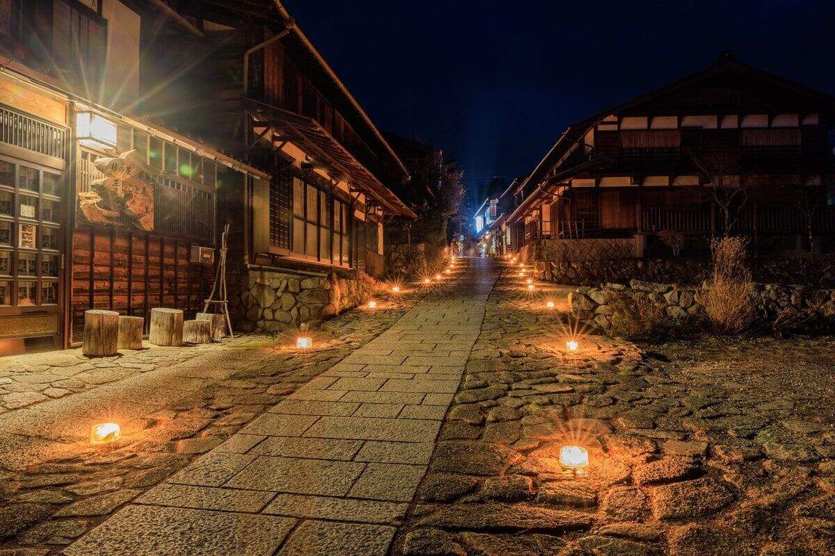 馬籠宿:石板坡道的山城