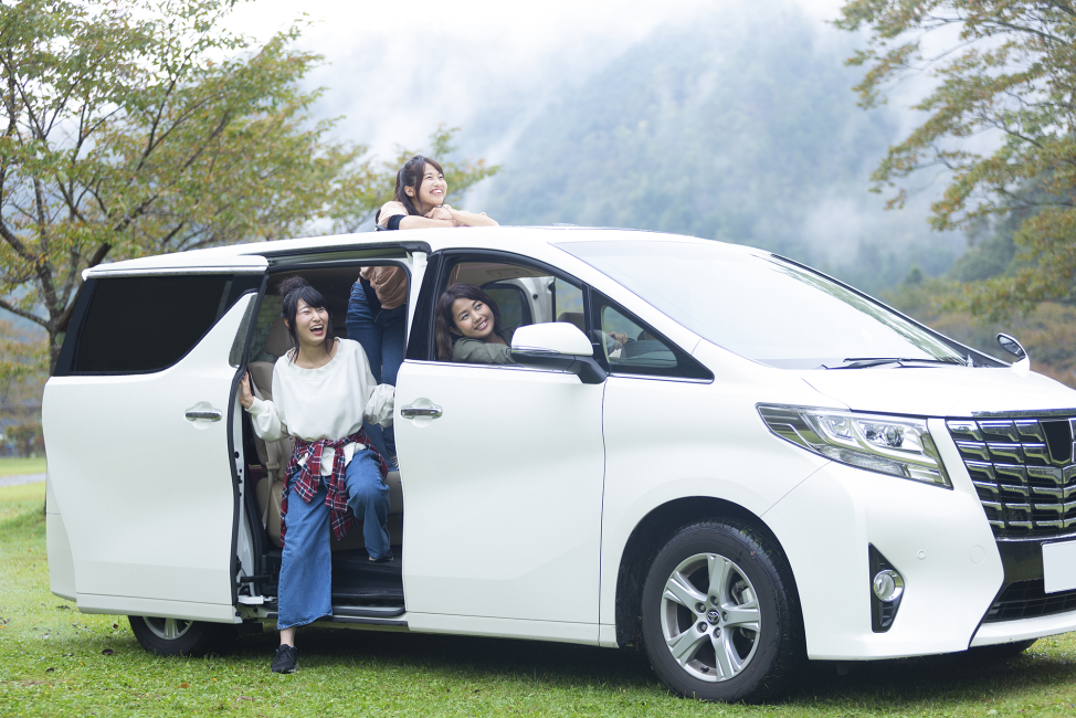 Private point-to-point one-way transfer between Nagoya city, Nabana no Sato, Nagashima Spa Land and Mitsui Outlet Park
