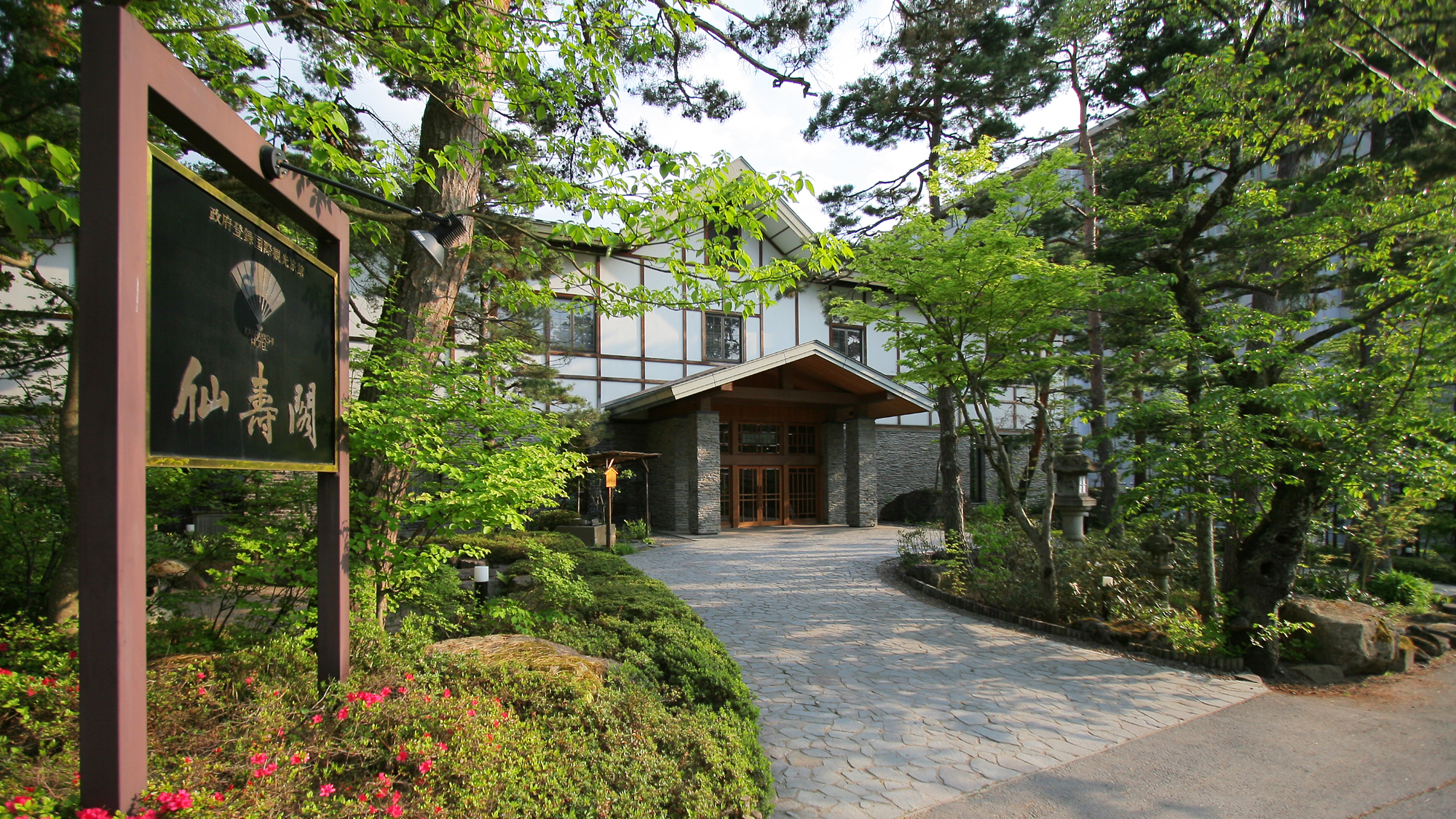 長野住宿推薦2026：長野站前、善光寺門前與湯田中溫泉19間飯店比較