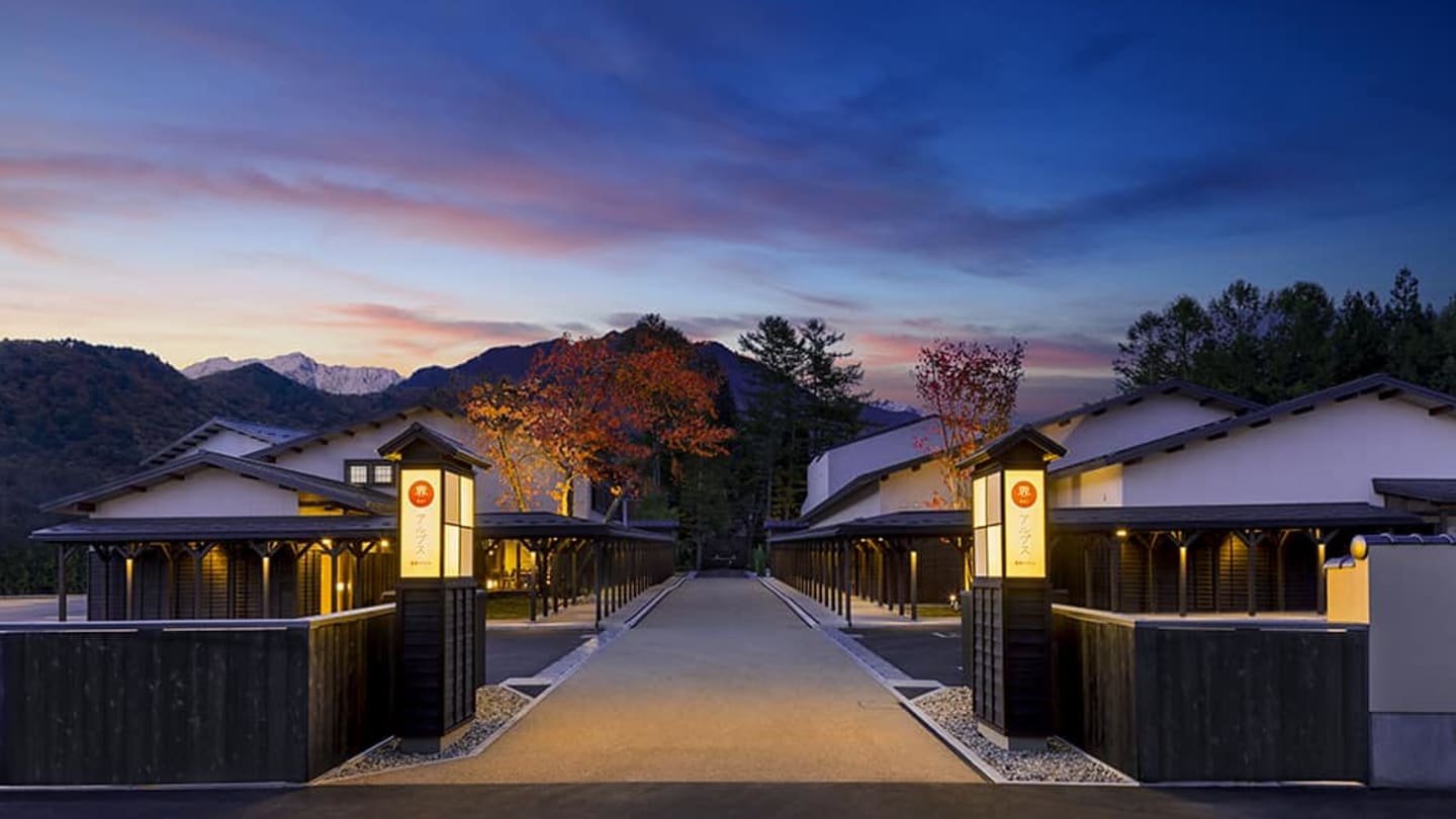 Tateyama Kurobe accommodation guide 2026: choosing between Toyama Station, Unazuki and Omachi Onsen Village