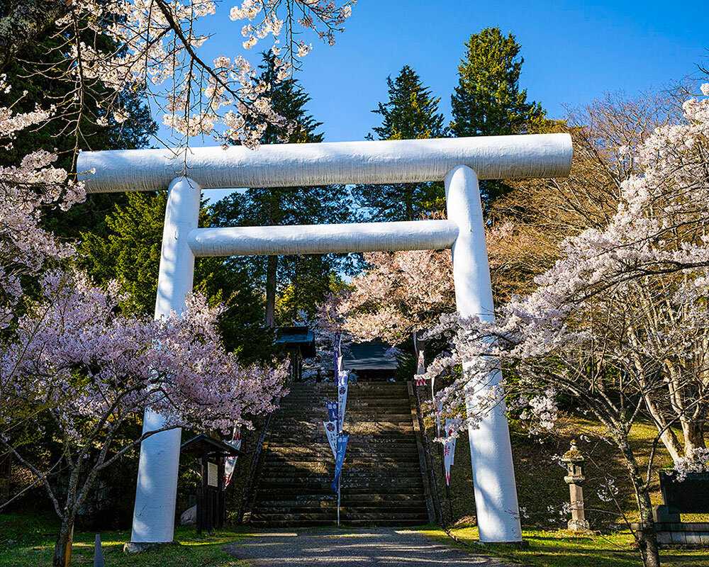 土津神社