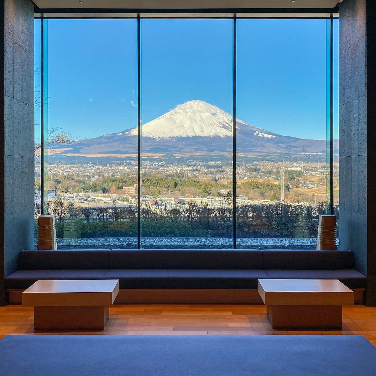 Hotel Clad 御殿場 大廳眺望富士山