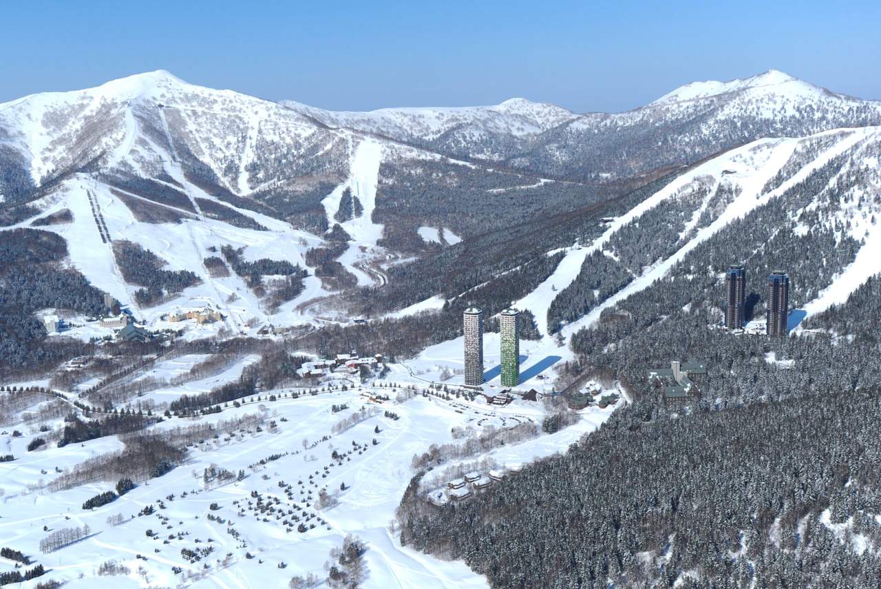 星野TOMAMU塔娃山與TOMAMU山雪道全景